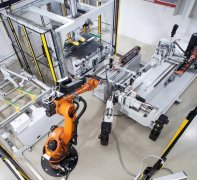 KUKA KR50機器人平衡缸漏油維修