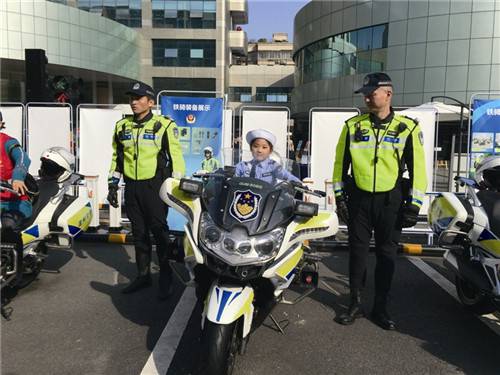 ���șC���ˡ�VRģ�M�{񂡢�����F�T��������ǧ�������w򞽻�ܡ��ڿƼ���