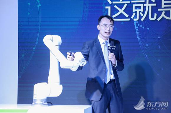 工業(yè)智造+協(xié)作共融 國產(chǎn)機(jī)器人助力企業(yè)自動化升級