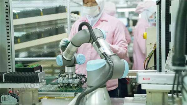 優傲機器人改變無論大小!