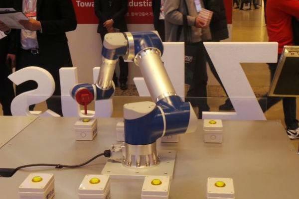 �n��(gu��)���ǻ۹��S+�Ԅ�(d��ng)��2019��չ��(hu��)�_Ļ