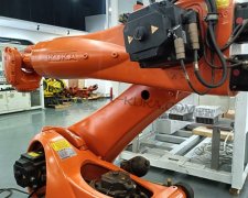 KUKA庫(kù)卡機(jī)器人伺服馬達(dá)斷軸維修